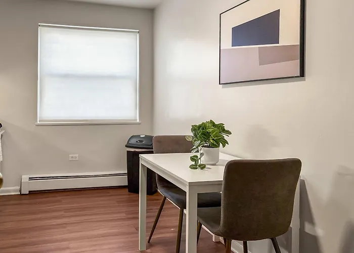 Chic Retreat 1br Unit - Church A2